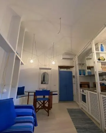 Occhio Sul Mare Apartment *